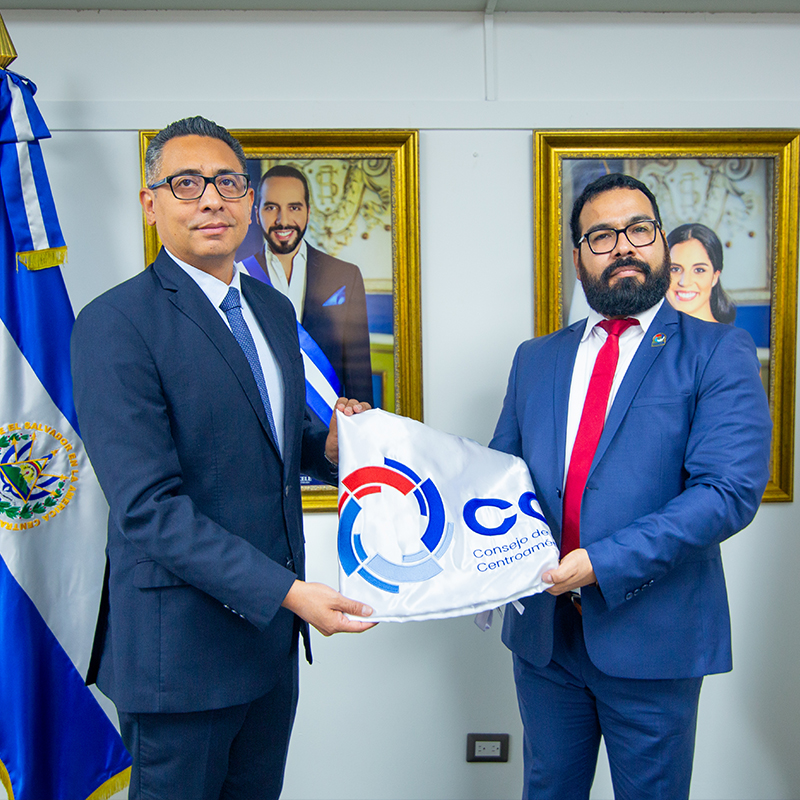 Ministro Jerson Posada asume presidencia pro tempore del COSEFIN